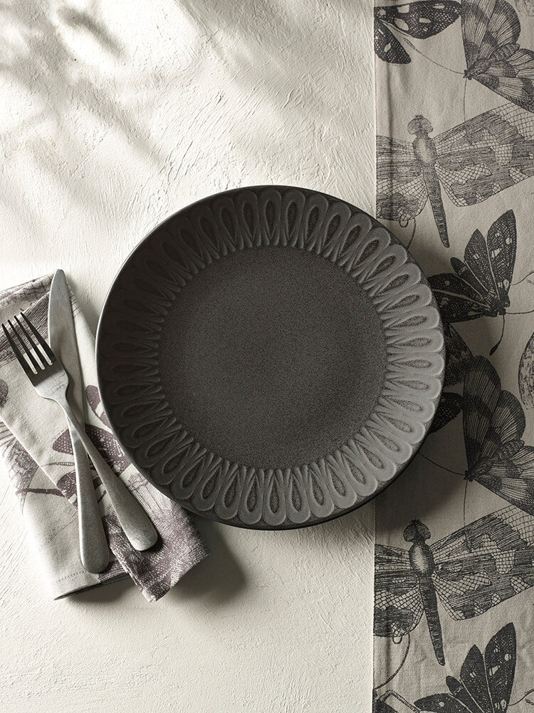 Kew Gardens Living Jewels Black Dinner Plate