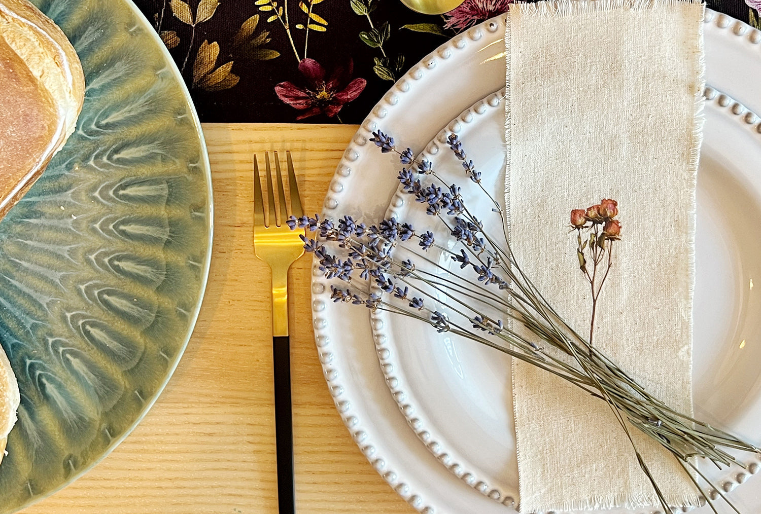 Place setting for a zero waste party 