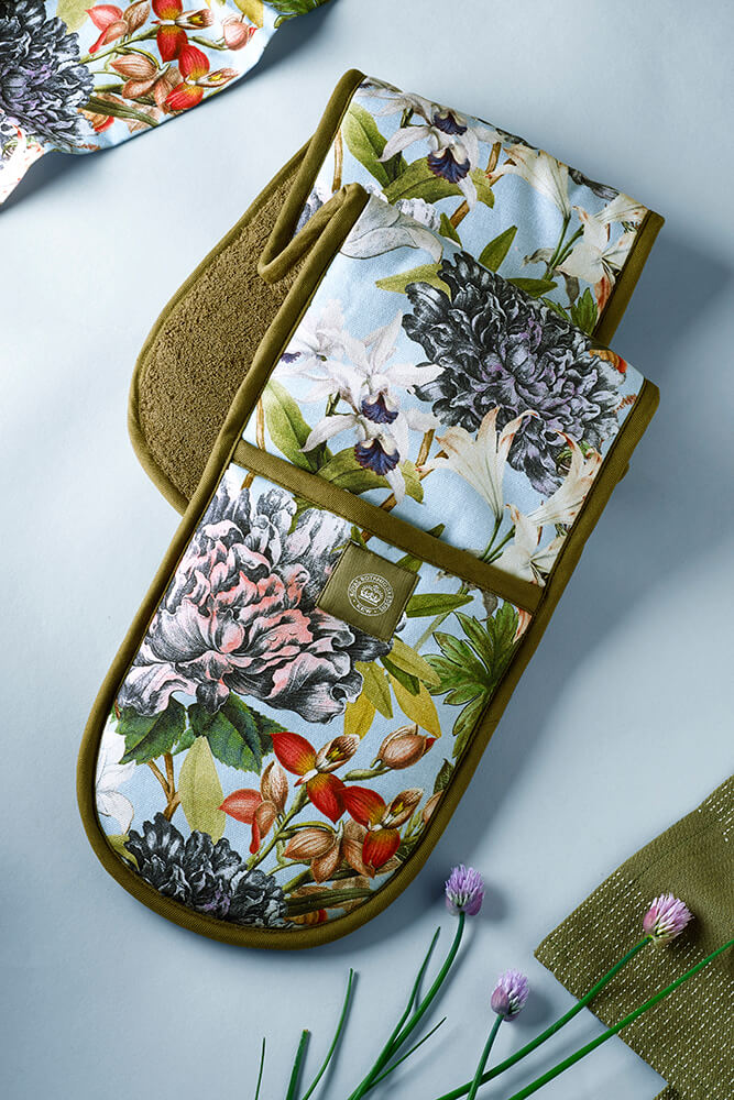 Kew Gardens Bee Floral Double Oven Glove